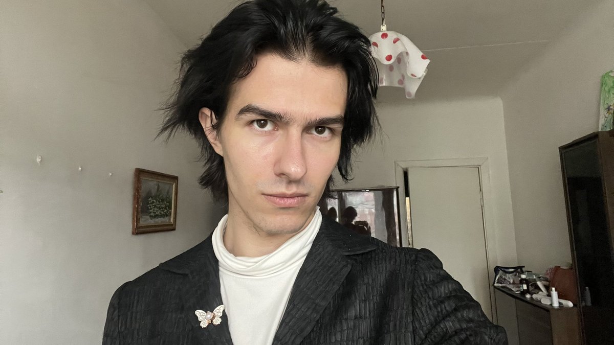 angel’s days tweet media