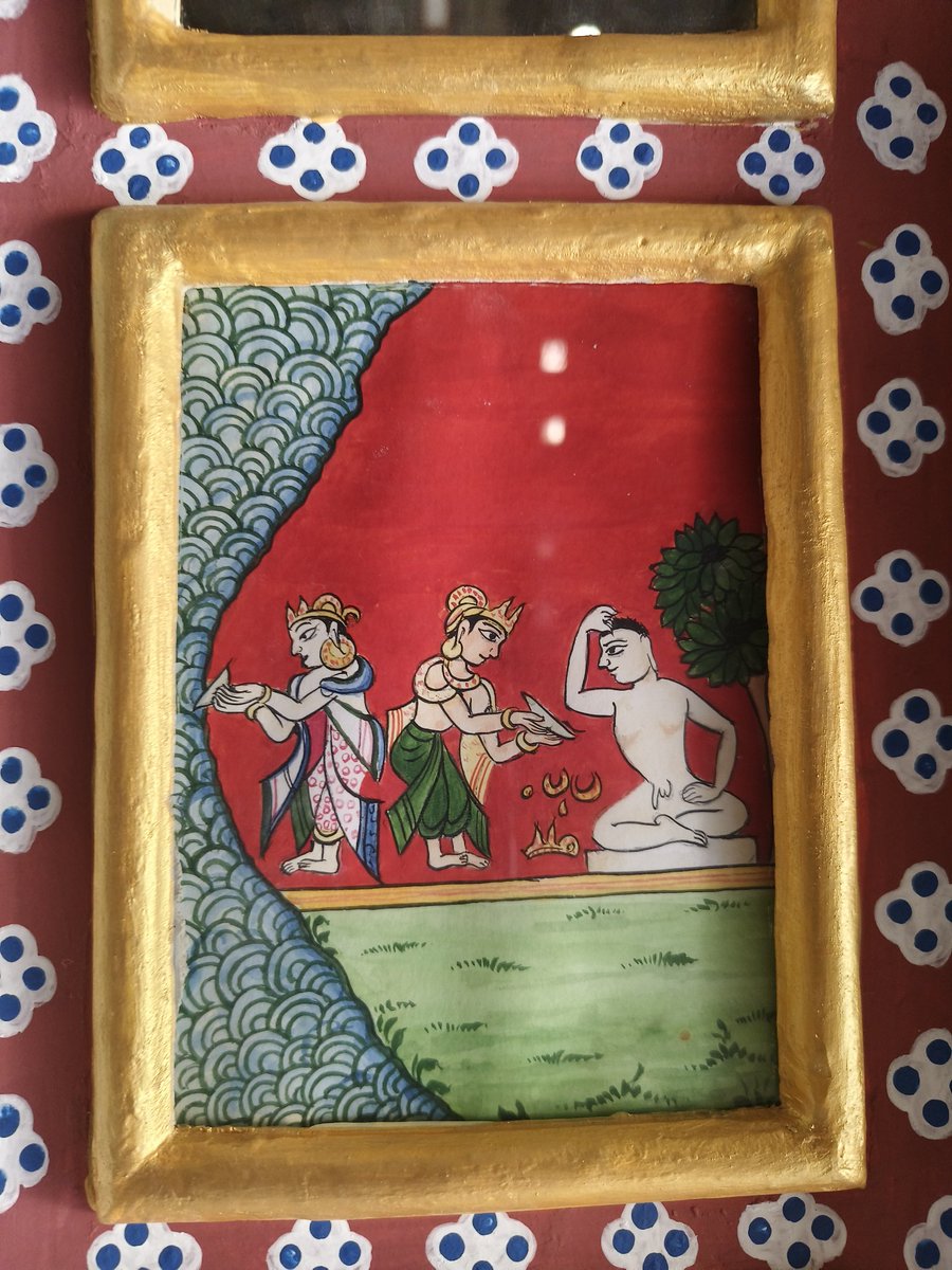 केश लोंच करते मुनिराज 💕 

#Jainism