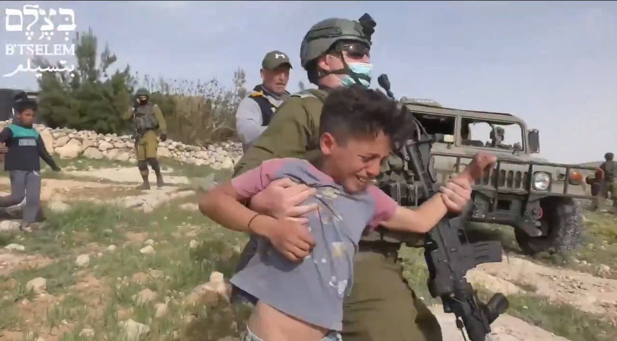 Fartun333's tweet image. Macron cries for 48 hostages — but stays silent on 10,000+ Palestinians, including 4,500 children kidnapped and jailed without trial.
Justice isn’t selective.
#FreePalestine #ICJ #GazaGenocide #Macron