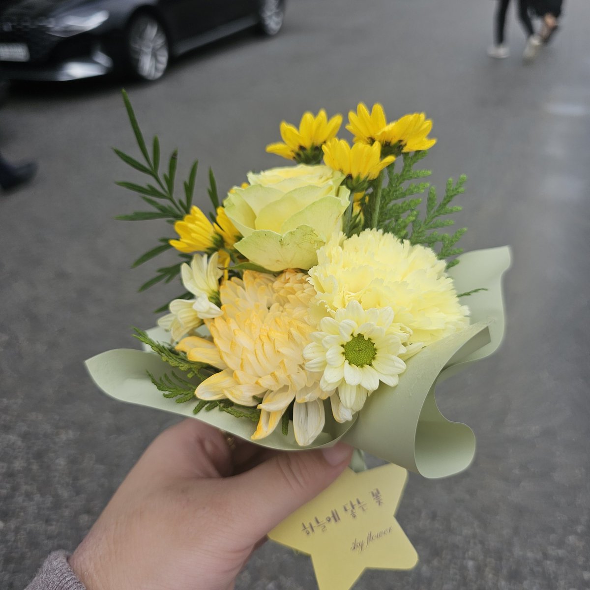 트친들 다들 즐거운 추석 연휴 보내고 있나요?
저두 할아버지도 뵈러 갔다오고 명절 음식도 맛있게 먹으면서 지냈습니다!
남은 연휴도 다들 행복만 하길🫶