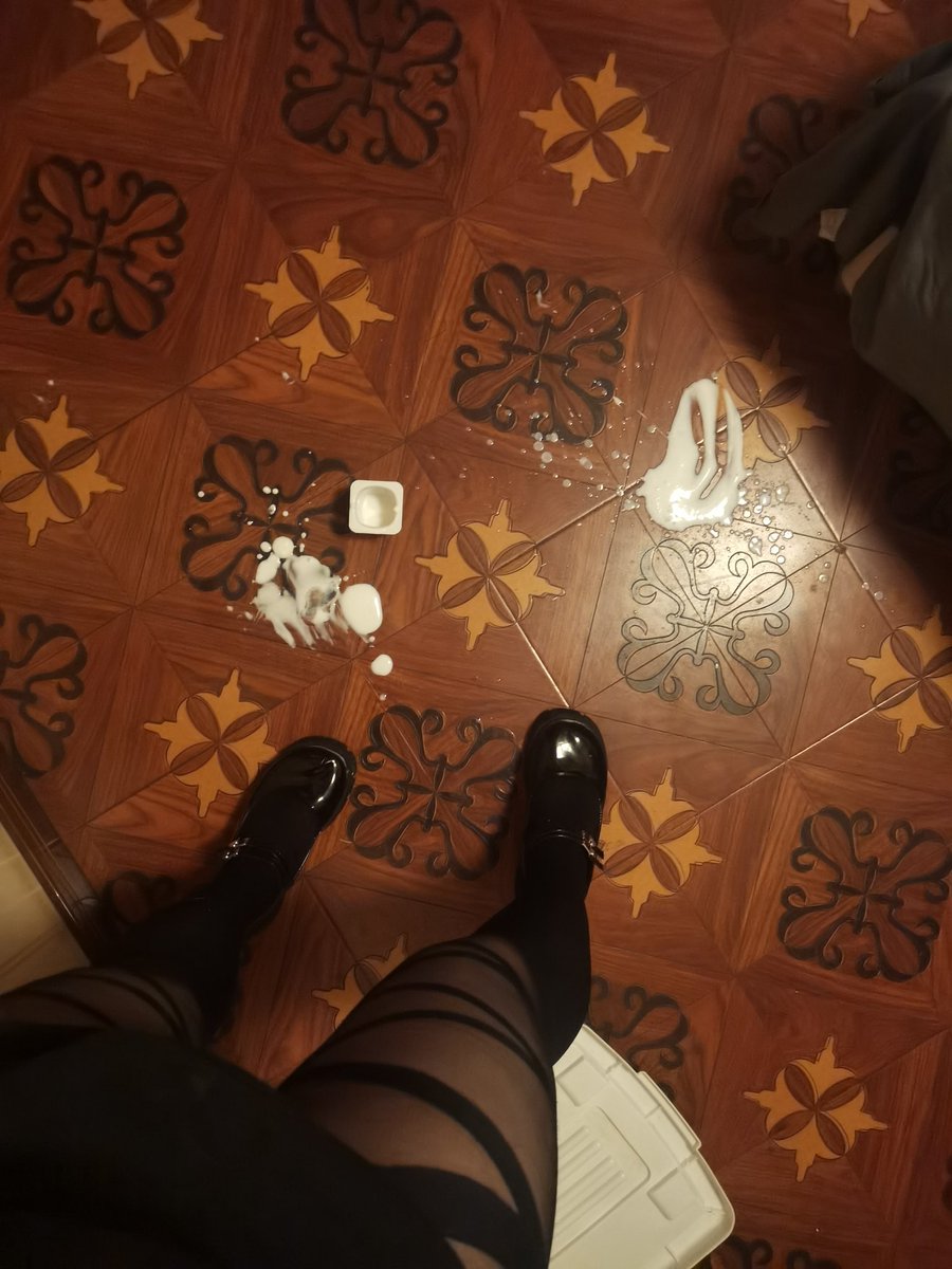 K5LwHcSdPKaE3og's tweet image. 谁想看我干了啥 #伪娘 #丝袜