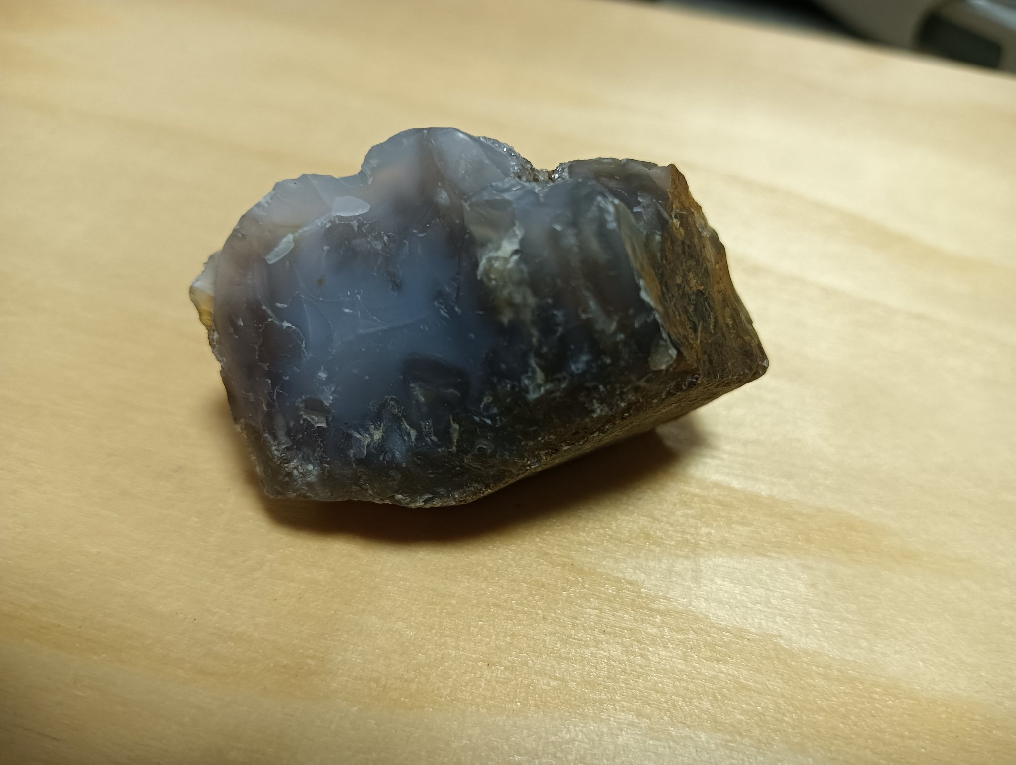 仏様握り石(玉髄) 楽天市場】【Lucky of circle -幸運の輪-『老玉髄 白双観音天珠