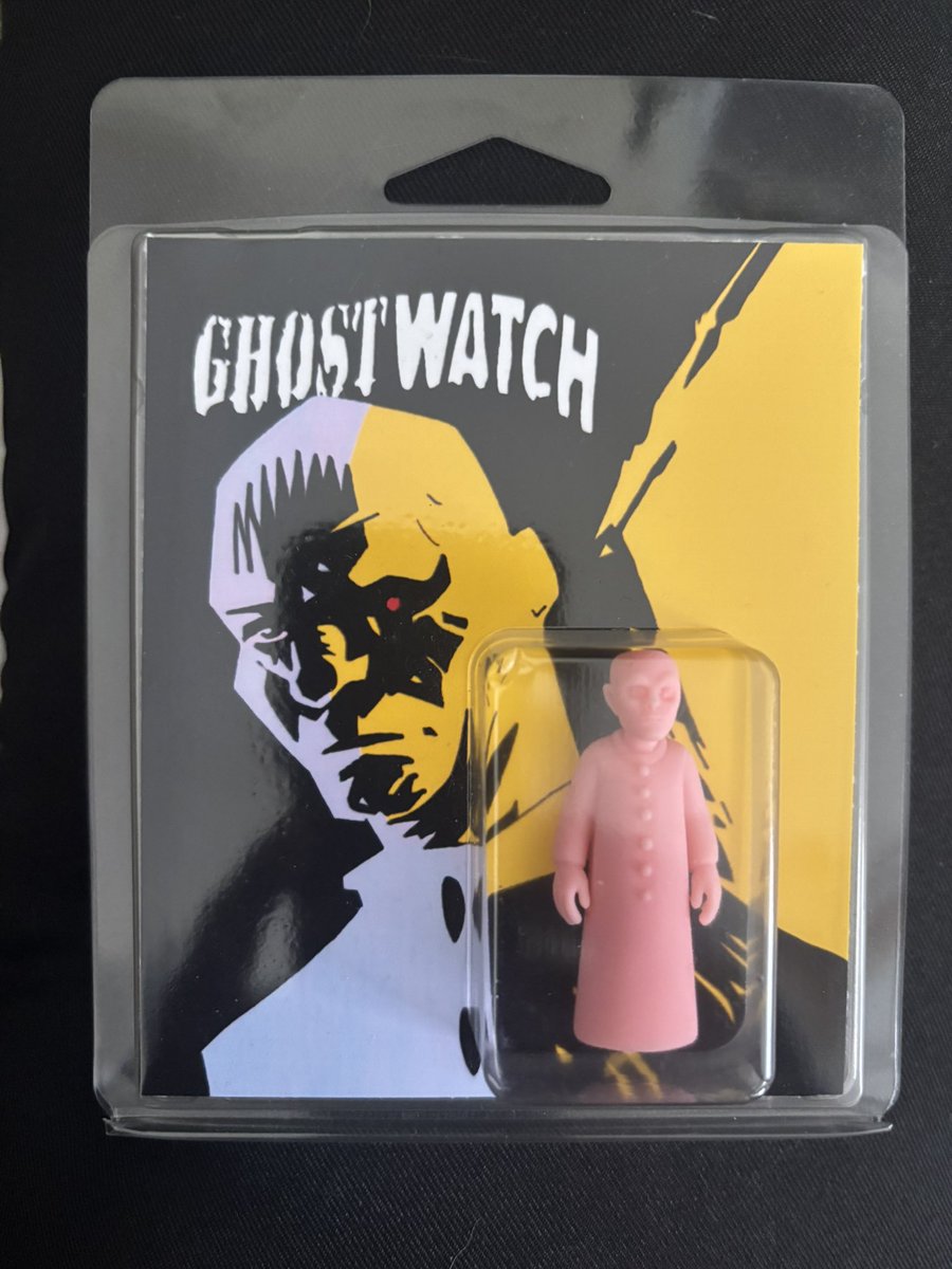 <a href="/AlissaJxo/">🎃 Alissa 🎃</a> I was fifteen when it first aired &amp; scared me stupid &amp; has affected &amp; influences me ever since &amp; was lucky enough to be asked by the amazing <a href="/Ghostwatch/">Behind the Curtains</a> to provide artwork for several projects.