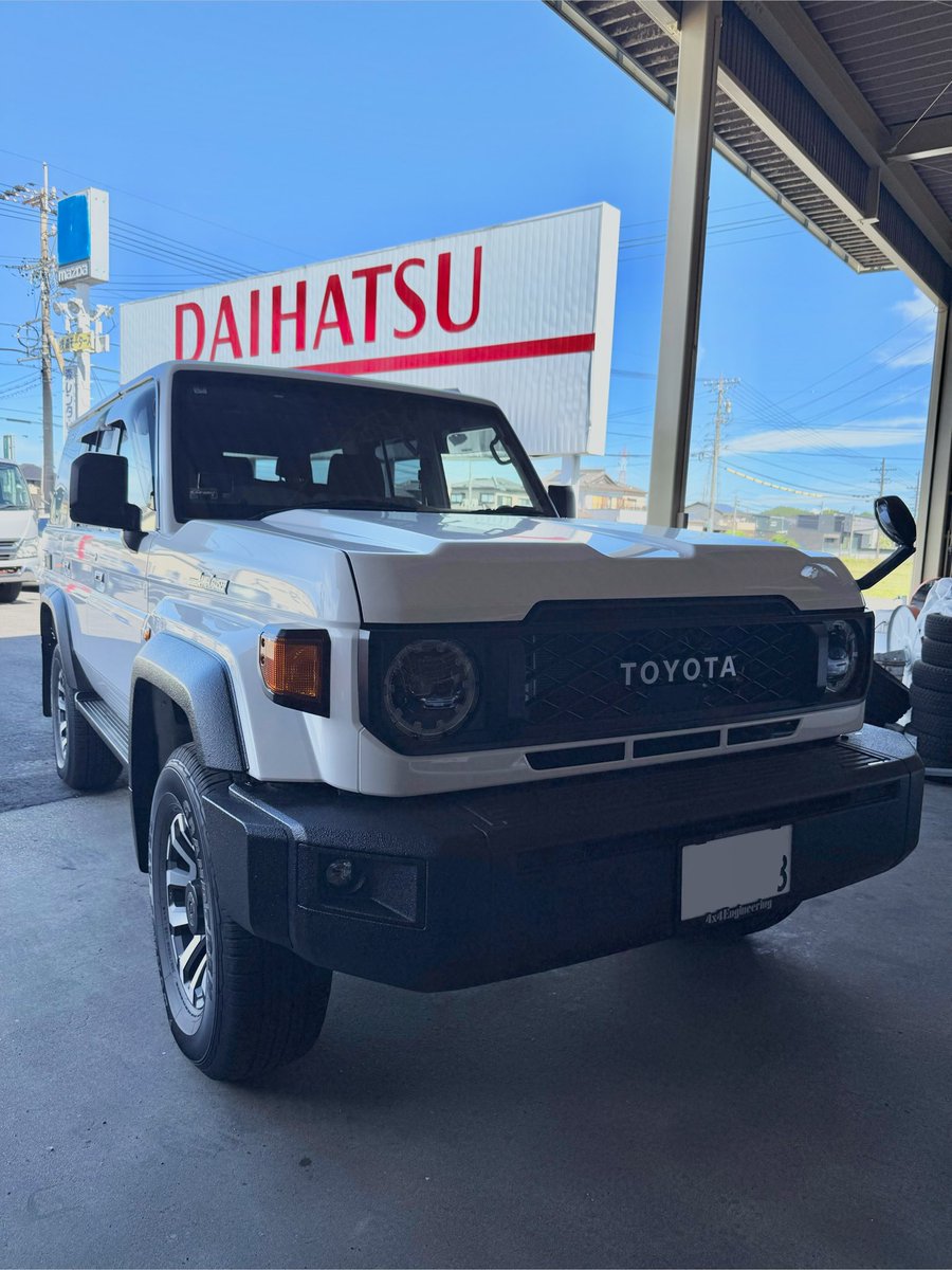 Mtec_Minami's tweet photo. 今月セキュリティの依頼爆発中
ほとんどランクル系

直接ご来店も出張もめちゃくちゃ急増
業者様大歓迎です業販します

どこのセキュリティ屋も忙しくて最短2ヶ月とかなのでフットワークの軽い僕が最短

盗られてからでは遅いので納車当日に組んでしまいましょう！！

セキュリティはクリフォード正規代理店のMtecへ