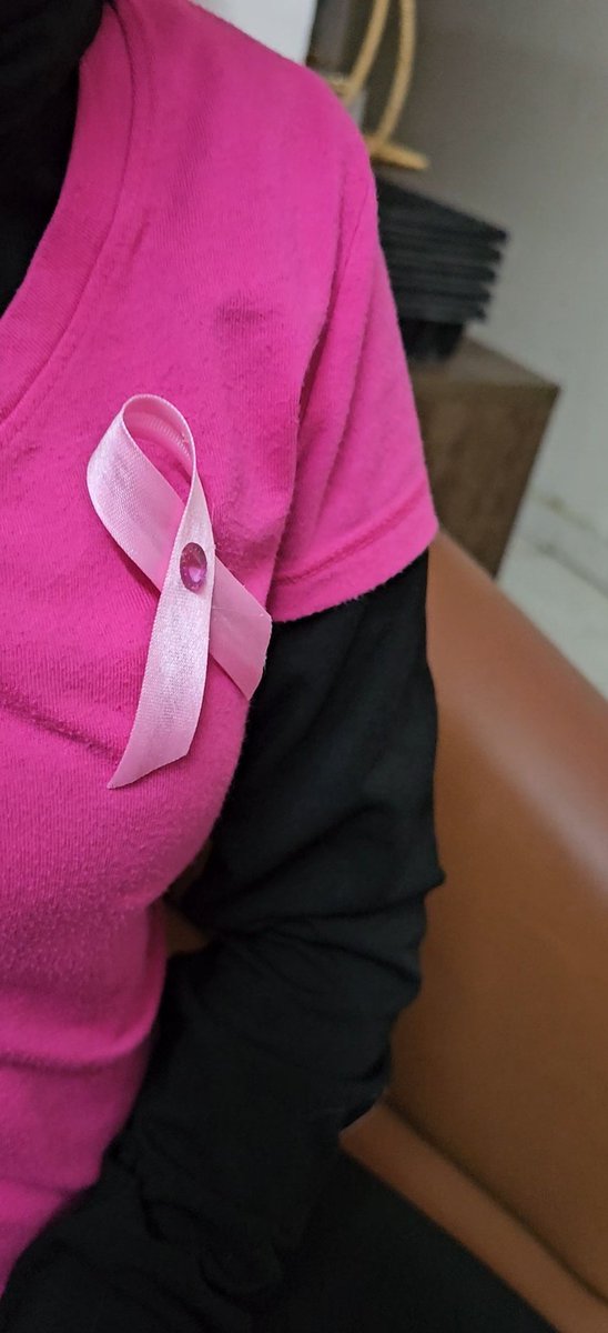 FarmGirlDJ's tweet image. 🎀 Her name is Aicha . One decision saved her life  a simple check,a simple act.Not all women are that lucky.That’s why  turns fear into action: 1 pink #Ribbon = 1 Woman screened.
Can’t buy one? Come craft it with us
We need hands &amp;amp; hope. 💗
#PinkOctober #BreastCancerAwareness 🇩🇯
