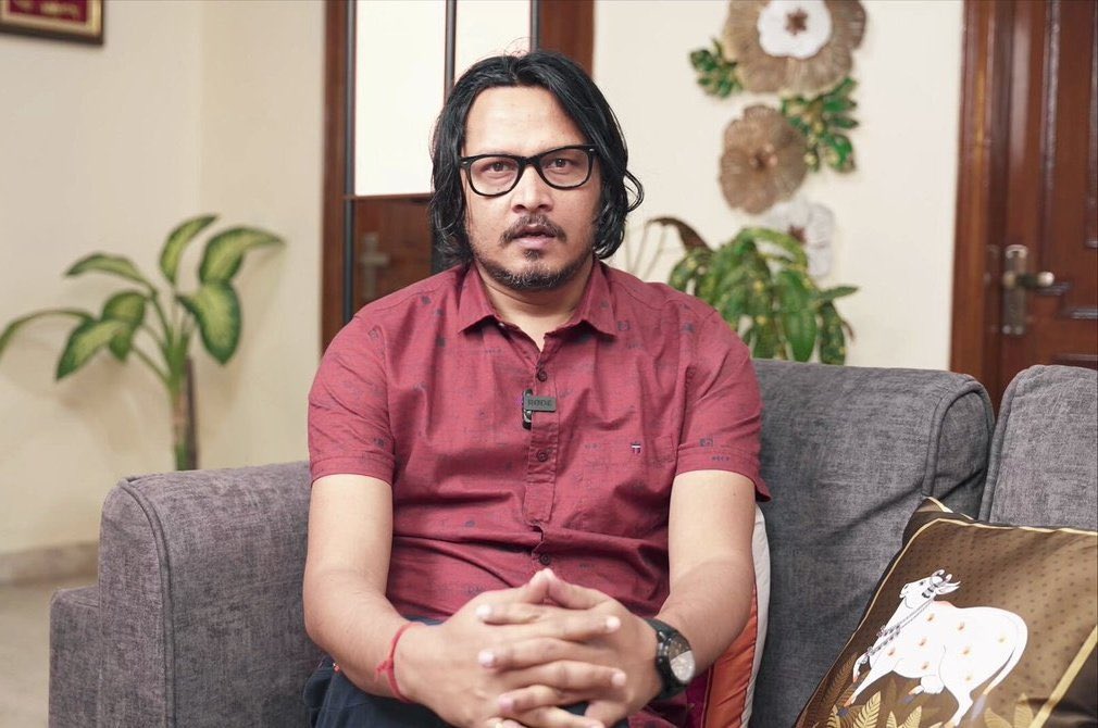 ComradeMalal's tweet image. वोट विष्णु भक्तों से और तुष्टिकरण नवयानी बौद्धों का नहीं चलेगा।

अगर भाजपा को अपनी दलित राष्ट्रपति , ओबीसी राष्ट्रपति, आदिवासी राष्ट्रपति , ओबीसी प्रधानमंत्री , अनेकानेक ओबीसी मुख्यमंत्रियों की फैंटेसी पूरी करनी है करे। उसका कोर वोटर उसे अपने विचारधारा की एक्सक्लूसिव होने की…