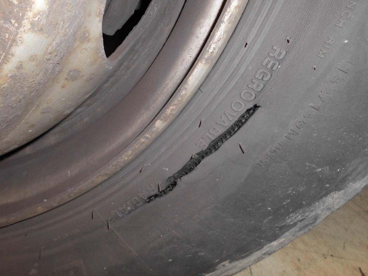 DVSAEnforcement's tweet image. Smooth (and Dangerous) Operator🎵
Tyre found with no tread and very smooth on the surface❌
Another tyre found with a cut so deep a coin could fit into it!❌
Safe to say they are no longer operating✅
#DVSA #KeepingRoadsSafe #SmoothOperator #DangerousOperator #NonCompliant