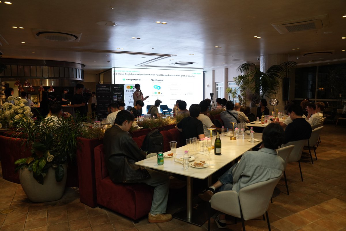 TRIANGLE tweet media