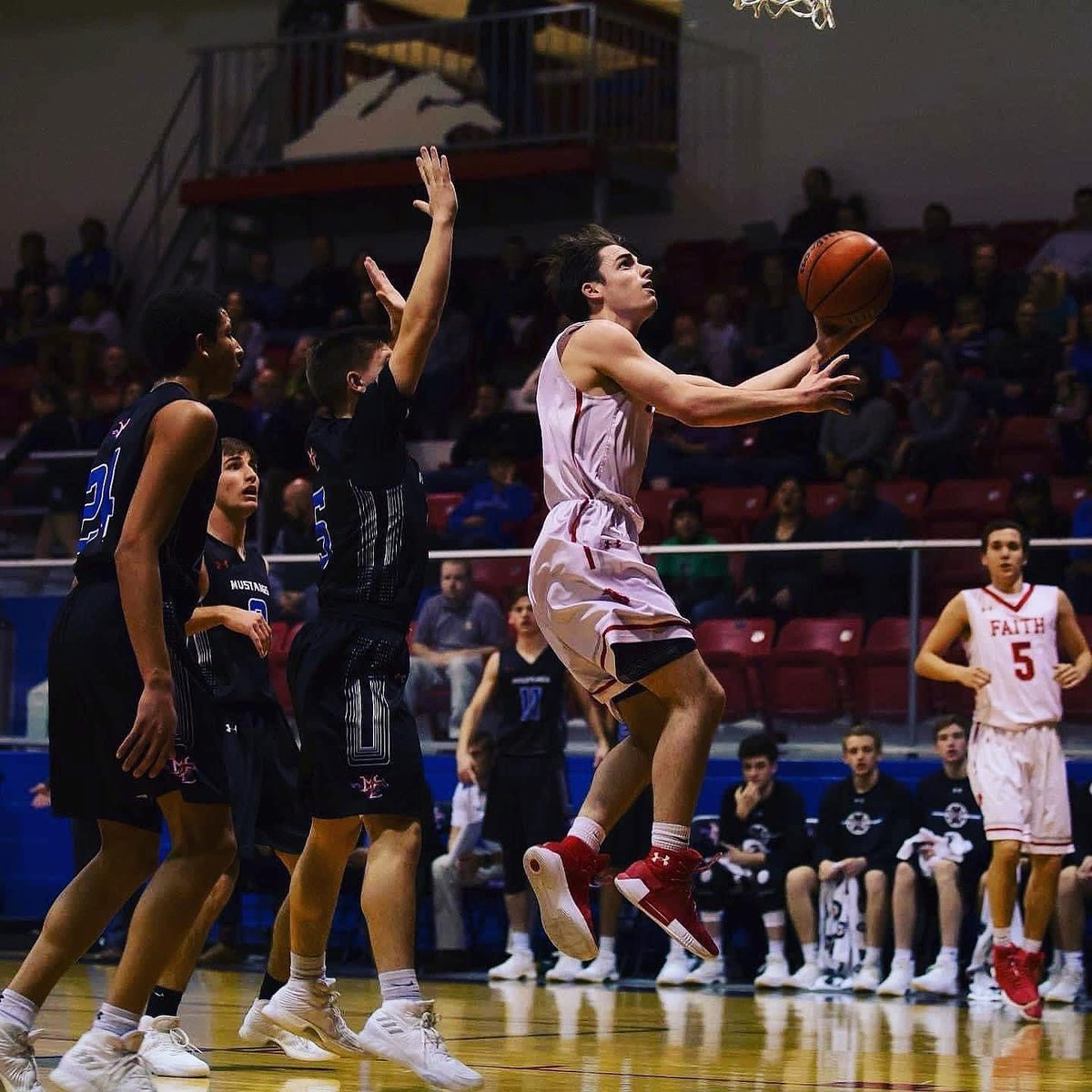 Matt_Sayman's tweet image. Happy 🎂to Garrett Ford!
I 🙏 this is your best 📆yet.
Once a 🦁 always a 🦁. 👊