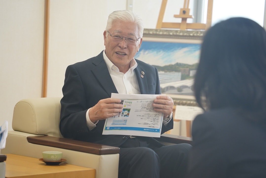 浅野さとし🌿衆議院議員🌿国民民主党🌿茨城5区(日立市・高萩市・北茨城市・東海村) (@asano__satoshi) on Twitter photo 今日は盟友である矢田わか子さんに日立市までお越しいただき、今年の7月からスタートした #官民連携DX女性活躍コンソーシアム の取り組みについて、日立市の小川春樹市長を始め、市役所の皆さんと意見交換をさせていただきました。
このコンソーシアムは、「#地方創成 × #DX × 今日は盟友である矢田わか子さんに日立市までお越しいただき、今年の7月からスタートした #官民連携DX女性活躍コンソーシアム の取り組みについて、日立市の小川春樹市長を始め、市役所の皆さんと意見交換をさせていただきました。
このコンソーシアムは、「#地方創成 × #DX ×