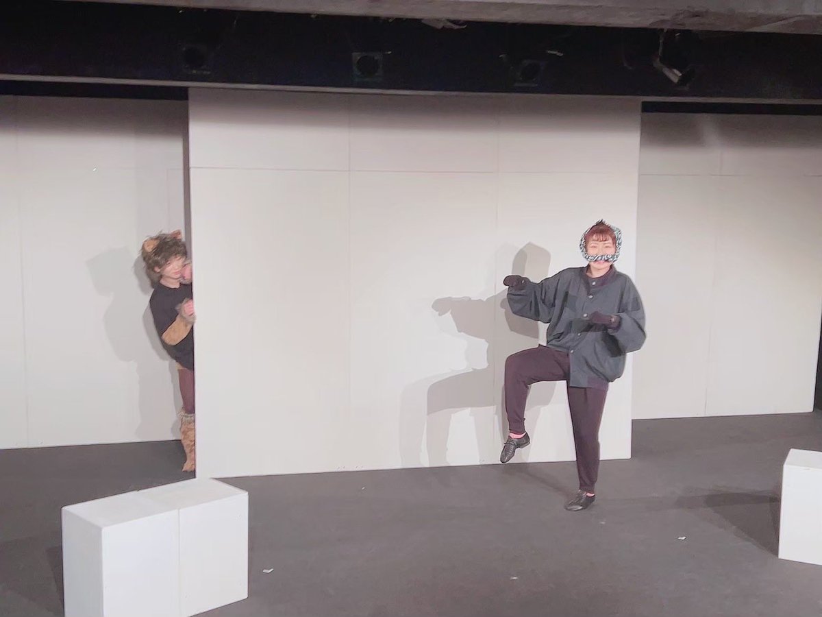 突然のお知らせでびっくりしてなかなか投稿できませんでしたが
お世話になっていた元素Gさんの最終公演に参加出来たこととても嬉しかったです。
私は3作品しか関わらなかったですが
どの作品も濃く楽しく笑顔の絶えない現場で、お別れは胸が張ちきれそうな程寂しいです。
ありがとうございました。