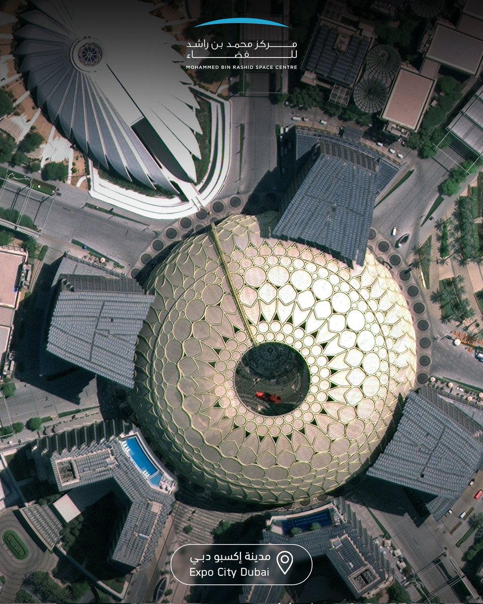 Salem_HAlMarri's tweet image. أول صورتين ننشرهما بعدسة القمر الاصطناعي محمد بن زايد سات: قصر الوطن في العاصمة أبوظبي، ومدينة إكسبو دبي.

محمد بن زايد سات يجسد اليوم تقدم قطاع الفضاء الإماراتي.. طورته كفاءات من شبابنا وتعاونا في هذه المهمة مع قطاع صناعة الفضاء الوطني.. وهو اليوم في المدار يلتقط صورًا أكثر بـ…