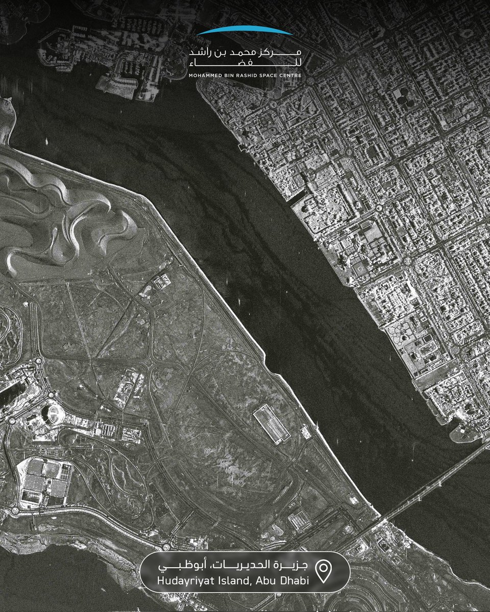 Salem_HAlMarri's tweet image. اخترنا أن تكون جزيرة الحديريات في أبوظبي، ونخلة جميرا في دبي أول صورتين ننشرهما من مهمة القمر الاصطناعي الراداري اتحاد سات. 

اتحاد سات مهمة أساسية لتنويع تكنولوجيا رصد الأرض في مركز محمد بن راشد للفضاء.. هذا القمر الاصطناعي الذي يعمل بتقنية الرادار يتيح لنا الرصد في مختلف الظروف…