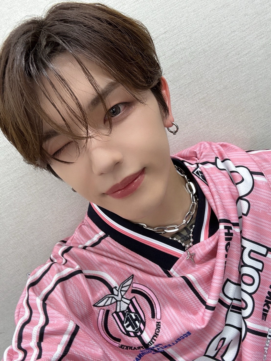 🍍✨ (@iqKyv5kK4o98562) / X