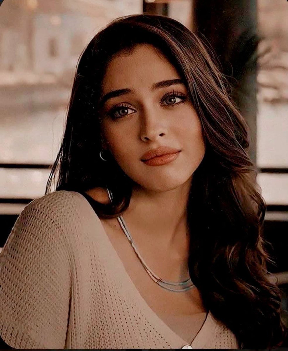 Halı silkeleyip yıkamak ile insan psikolojisi arasında çokta fark yok:)
Birinin tozunu alıyorsun, birinin de dertlerini alıyorsun:)) Temizleyip arındırıyorsun.
Ben de psikolog diploması istiyore:))