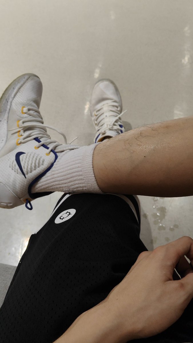 EMPRIO_Master's tweet image. 来把爷的汗👅干净