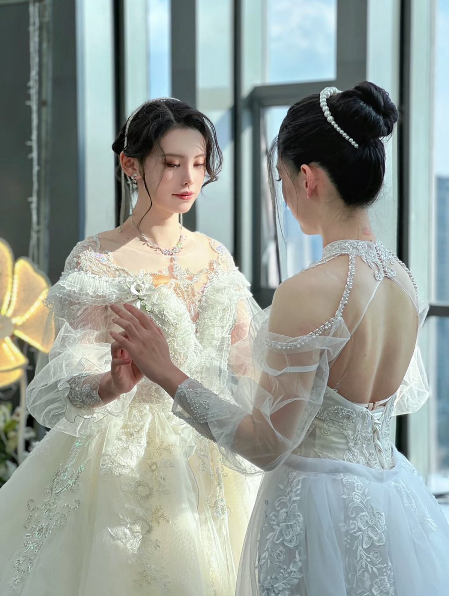 theres these phaidei cosplayers at cpsp apparently that are a married lesbian couple grug is so 😭😭😭😭😭😭 ouughhh