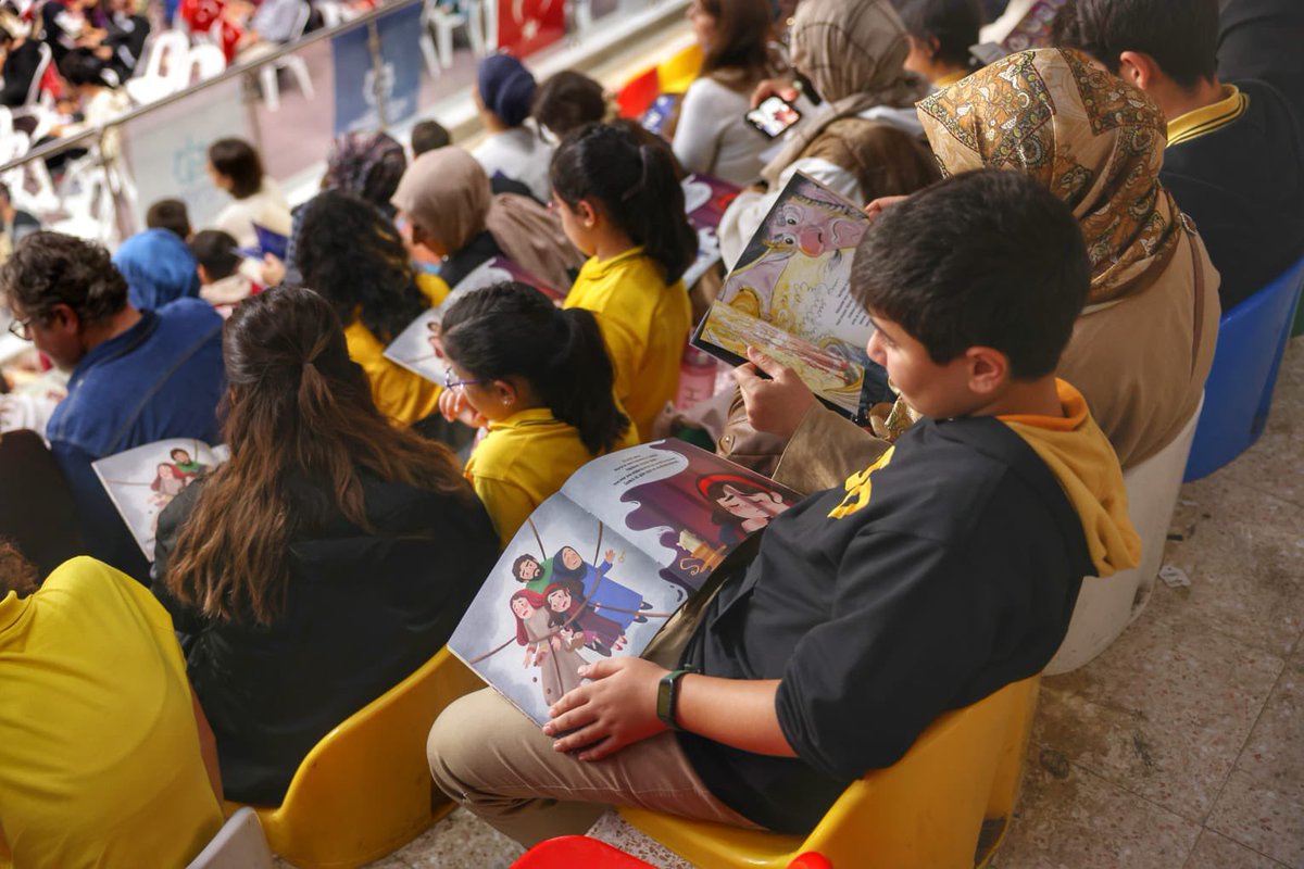 Thousands of voices, one heart! 💚

Together with thousands of children and parents, we read author Merve Gülcemal’s book “Palestine Is Ours!” and raised the voice of justice, conscience, and humanity as one.

From the river to the sea, free #Palestine! 🇵🇸