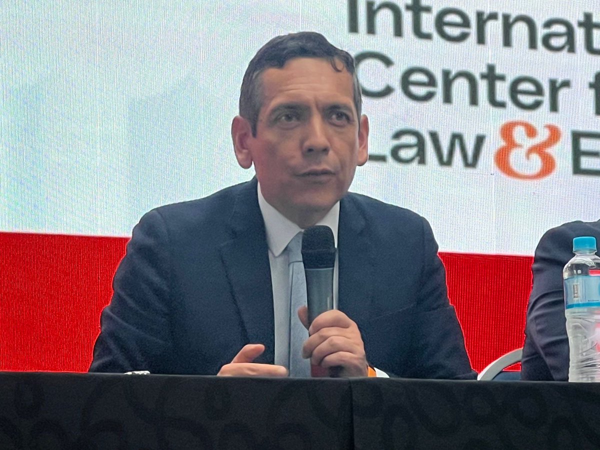 📚✨ Nuestro Decano <a href="/jpherrerasaav/">Juan Pablo Herrera S</a> participó en el Foro Académico de Competencia 2025 organizado por <a href="/conacompy/">CONACOM Paraguay</a> y <a href="/unicatolicapy/">Universidad Católica (UC) 🇵🇾</a> ⚖️ como preludio del Foro Latinoamericano y del Caribe de Competencia 🌎 organizado por la OCDE y el BID 💼🤝

#competencia2025 #foroacadémico #ocde