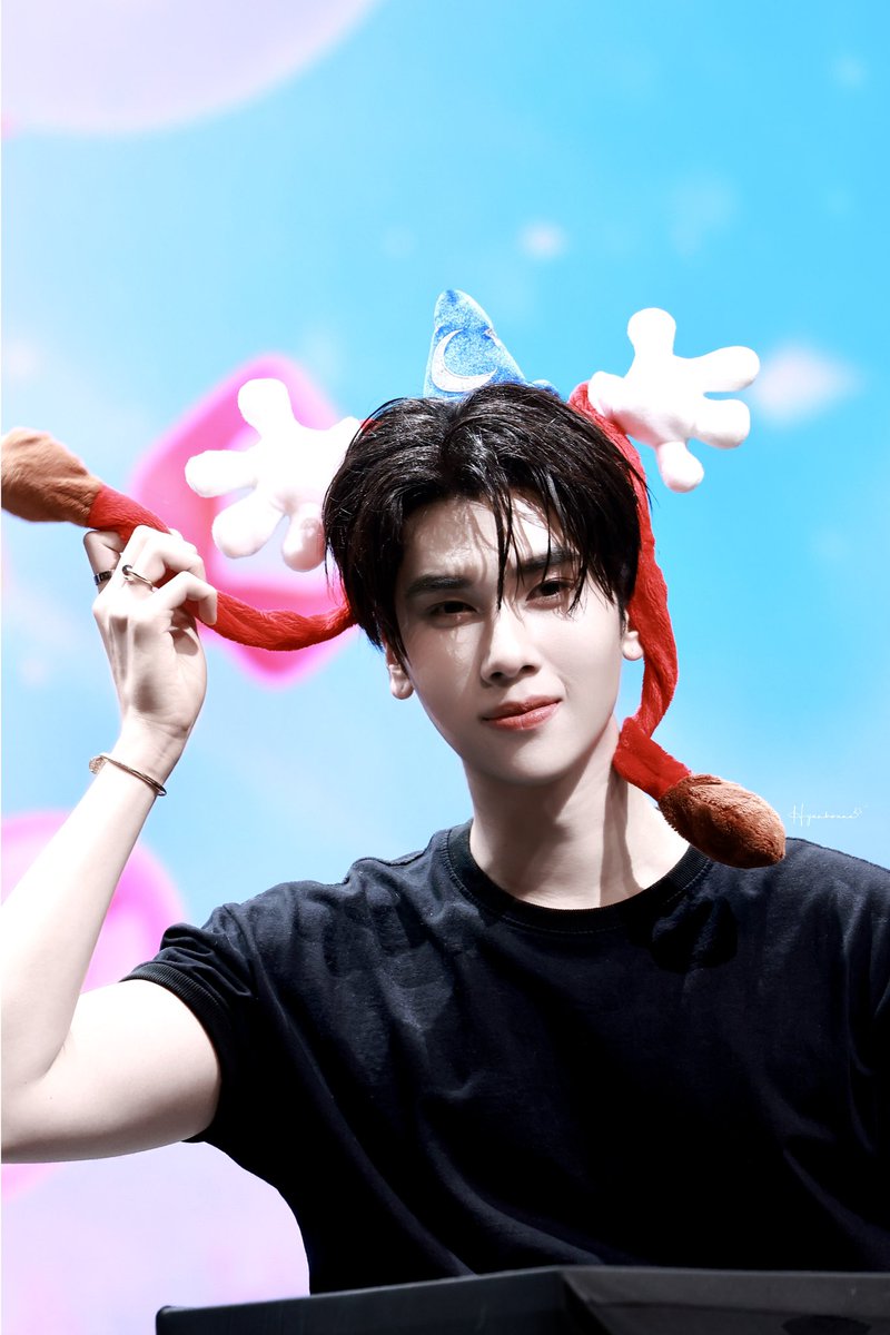 Hyunhannn tweet media