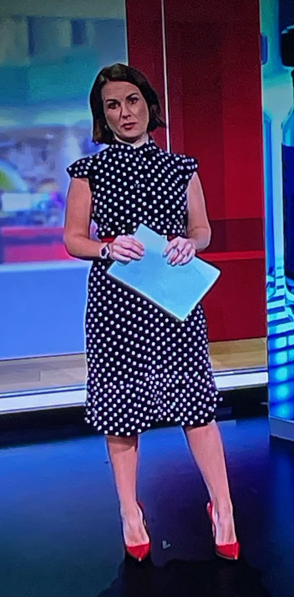 Nina in those red shoes look amazing