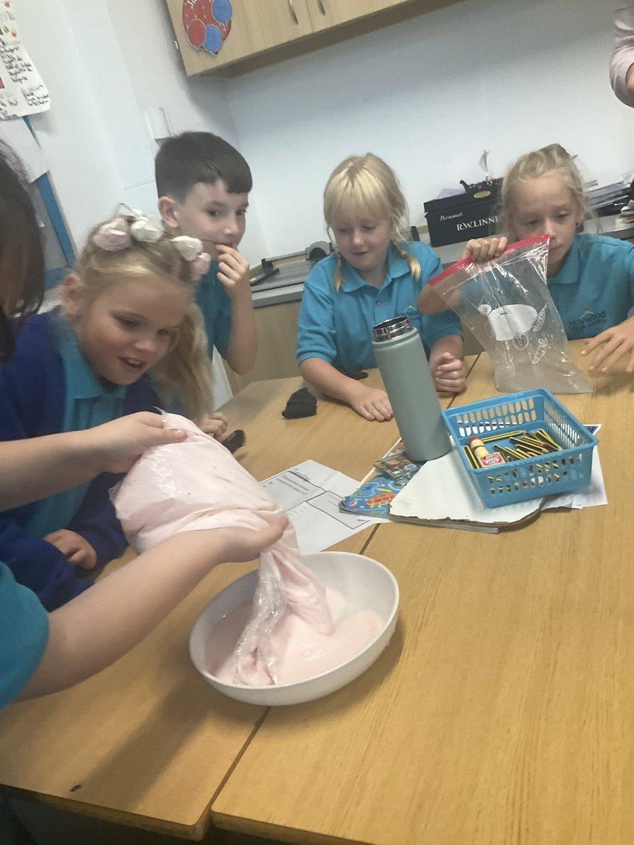 Mr Allen tweet media