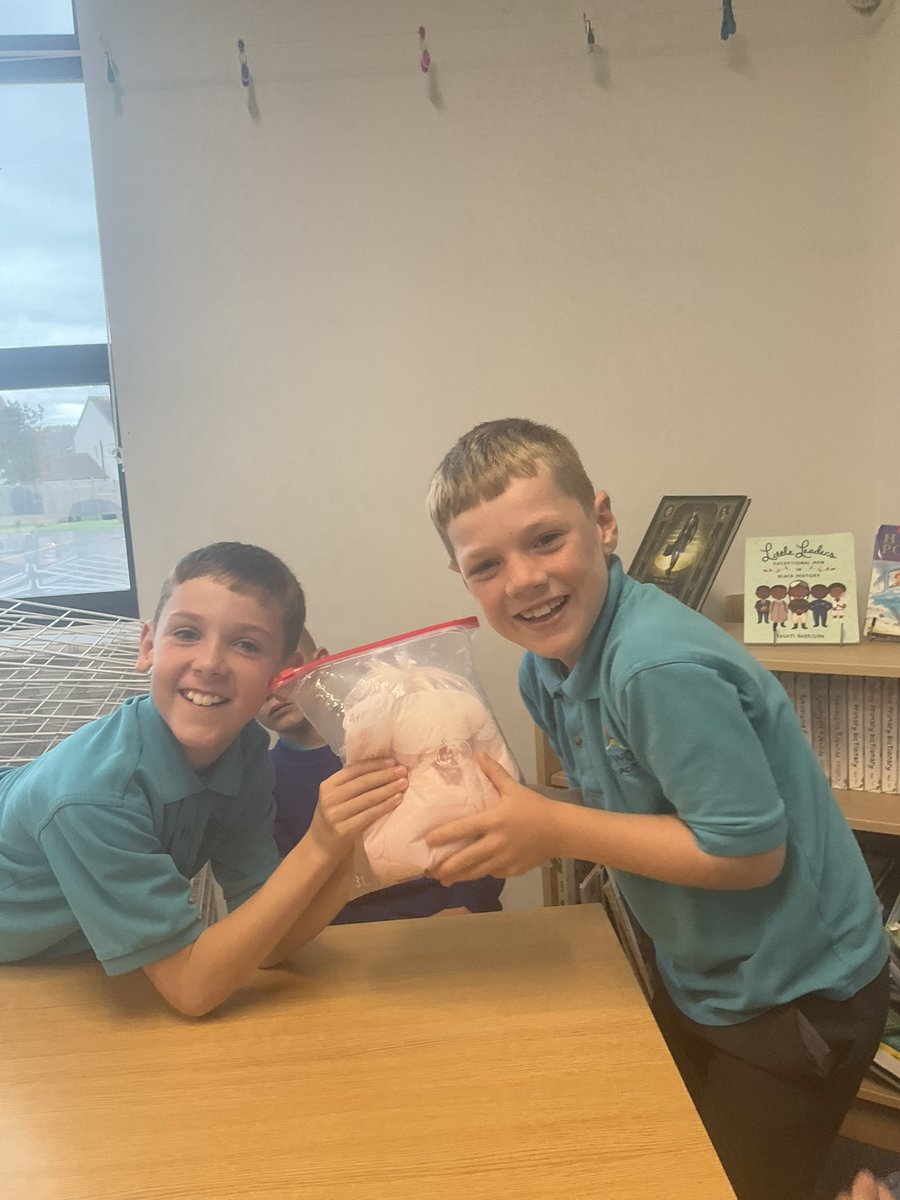 Mr Allen tweet media