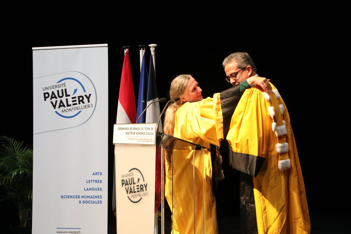 univpaulvalery's tweet photo. 🏛️ Un parcours exemplaire salué à l’échelle mondiale.

Notre ancien étudiant, enseignant et Docteur Honoris Causa, Khaled El-Enany Ali Ezz, vient d’être élu Directeur général de l’ @UNESCO🌍
Félicitations !

#montpellier https://t.co/ZCGM8OBnQ2