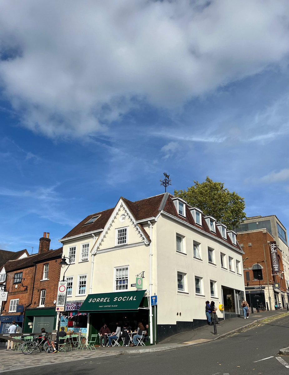 ⁦<a href="/ChaptersMoney/">Chapters Financial Limited</a>⁩ HQ (amongst others) looking fab in the #Guildford sunshine 🌞