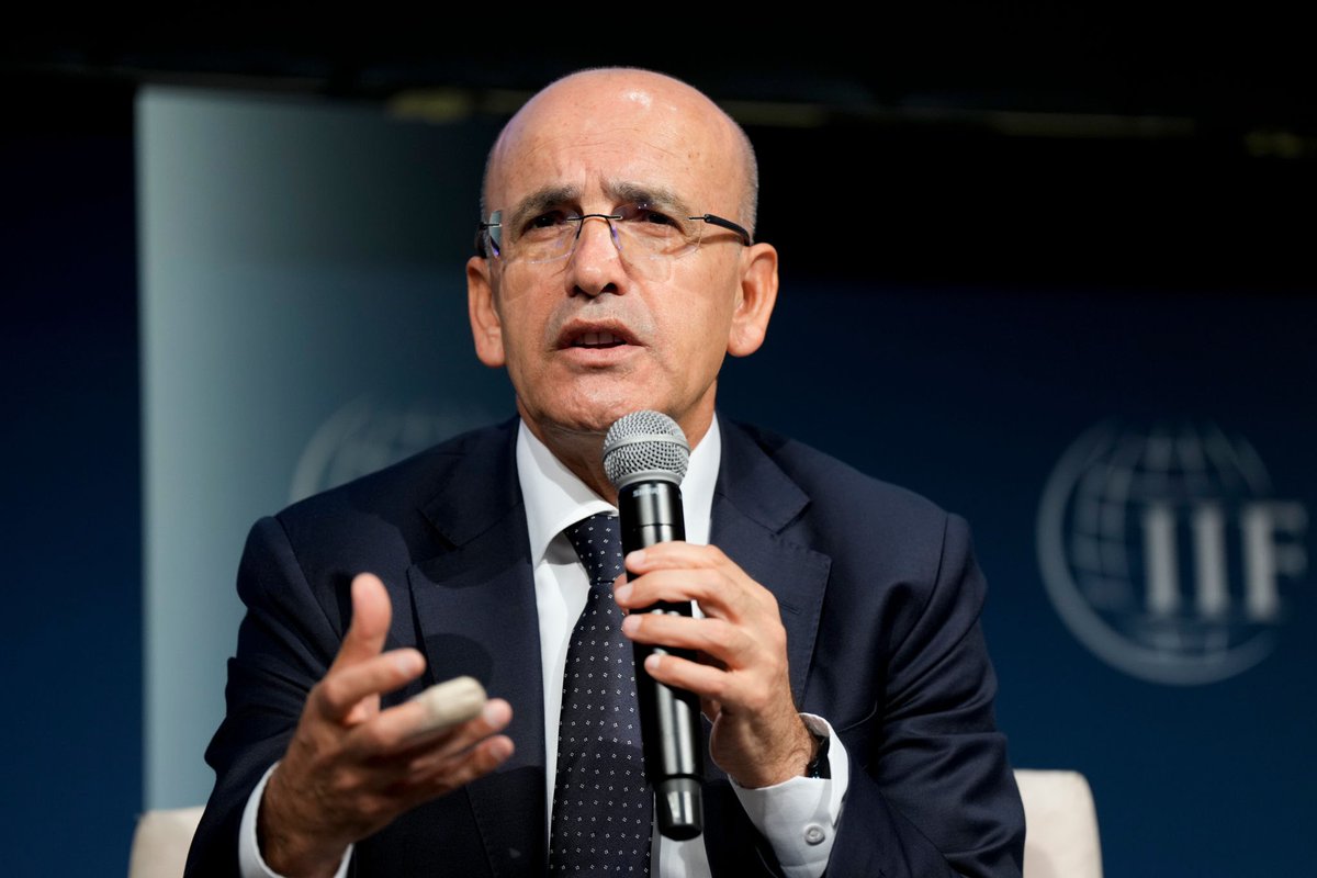 xmedyahaber's tweet photo. Mehmet Şimşek: "Az kazanandan az, çok kazanandan çok vergi alınacak." https://t.co/athz02Rp8R
