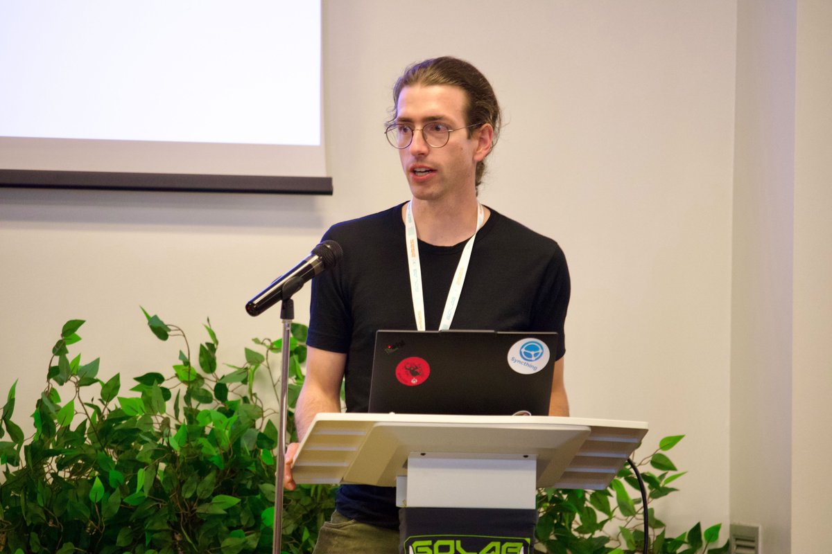 golab_conf's tweet photo. ⚡️ What an inspiring set of lightning talks! Huge shout-out to all the speakers who shared their ideas, projects, and passion with the Go community! 🙌
#golang #golab2025 https://t.co/Xo5DkG2Z8w