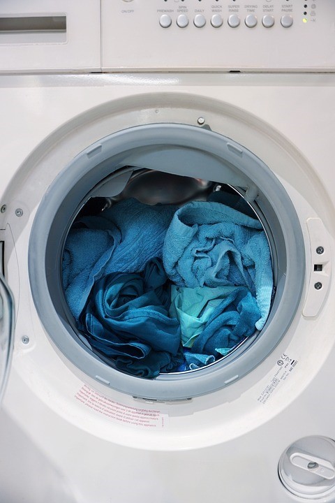 pa_oca's tweet image. #TuesdayTip When doing laundry, use the right water level to match the size of the load and consider using cold water. Otherwise, wash only full loads. Each load of laundry normally requires 50 gallons or more of water, and cold water saves on energy costs!
