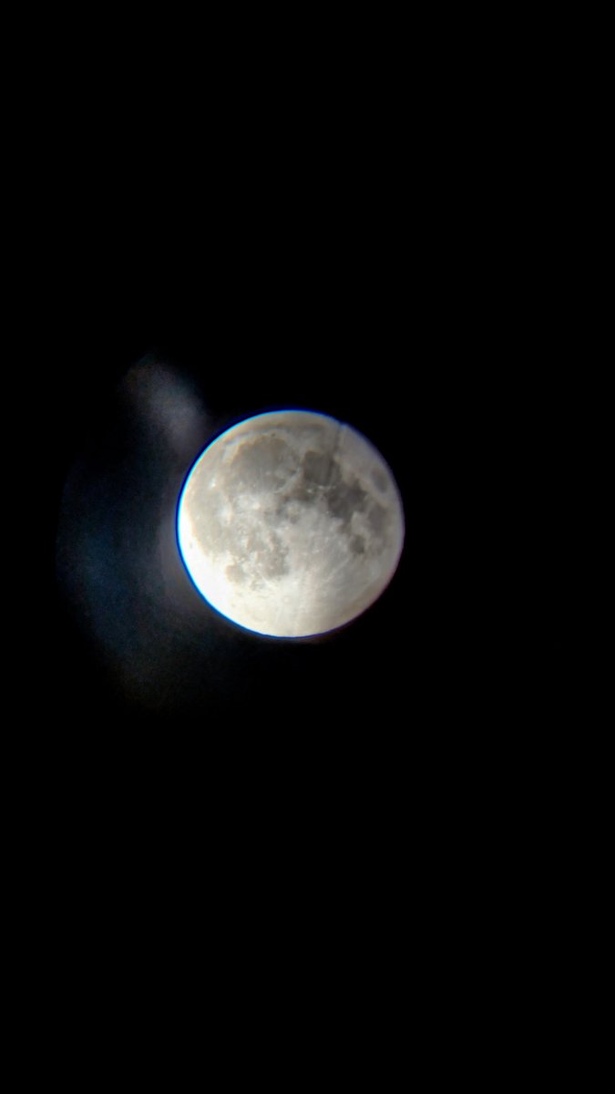 BP_Oil_Chill's tweet image. Supermoon through my telescope, need to figure out how to get a picture better on my phone