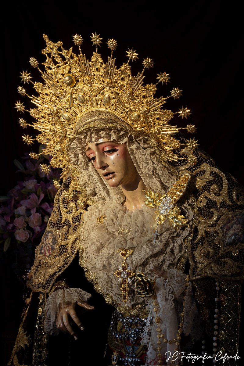 La que es de Dios sagrario
<a href="/CofradiaPerdon/">Cofradía del Perdón</a>