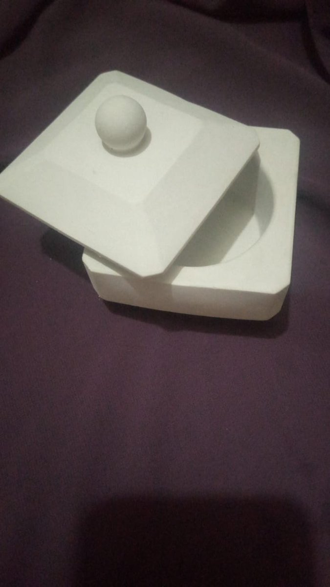 M_SDf1's tweet image. السلام علیکم 
پاکستان میں دوائیاں بہت مہنگی ہیں لیکن میرے آرٹ کے فن پارے نہیں 
یہ دونوں فن پارے آپ کو صرف اور صرف 500 میں ملیں گے