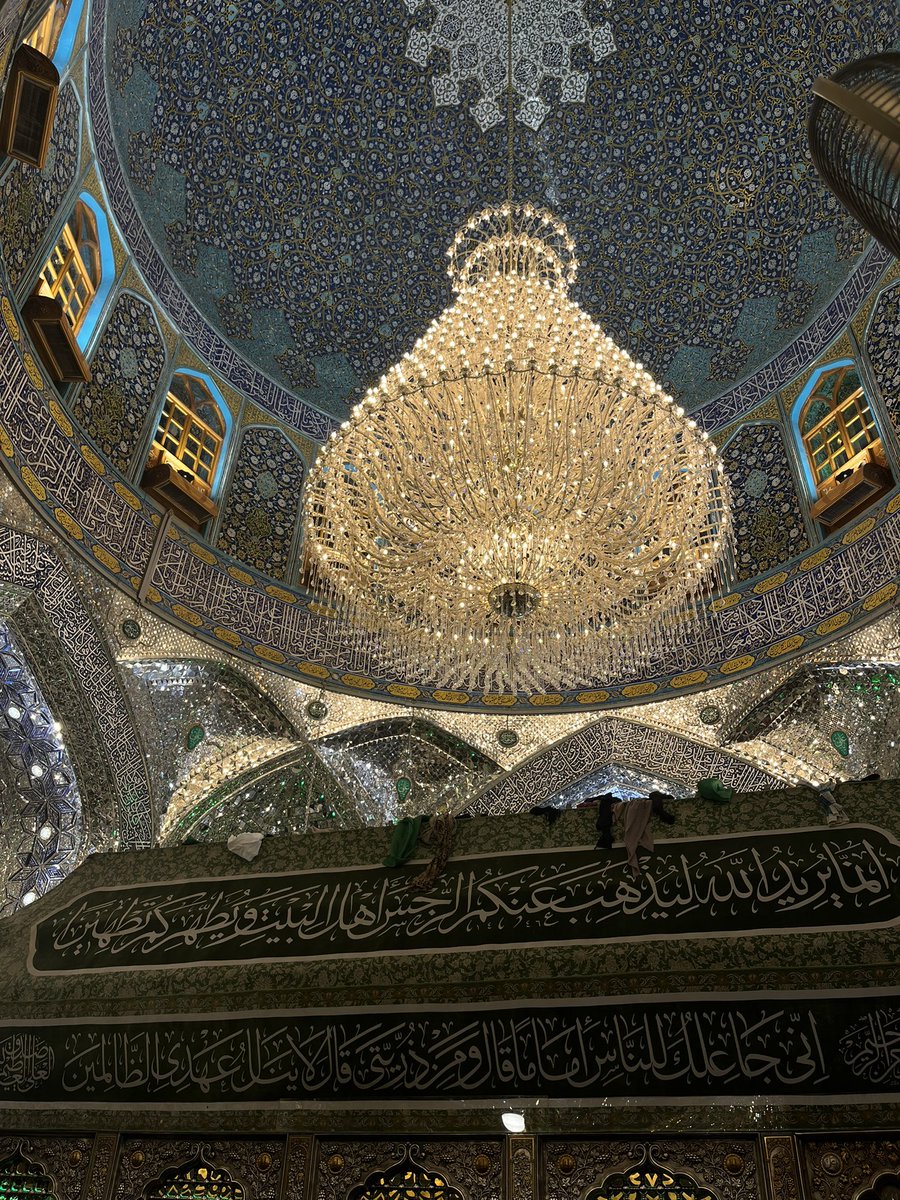 liipvs's tweet photo. إِذَا  هَبَّ  النَّسِيمُ  مِنَ  الغَرِيِّ
فَلَا تَسأَل عَنِ الصَبِّ الشَّجِيِّ
😓 https://t.co/x6gij1FZ0J