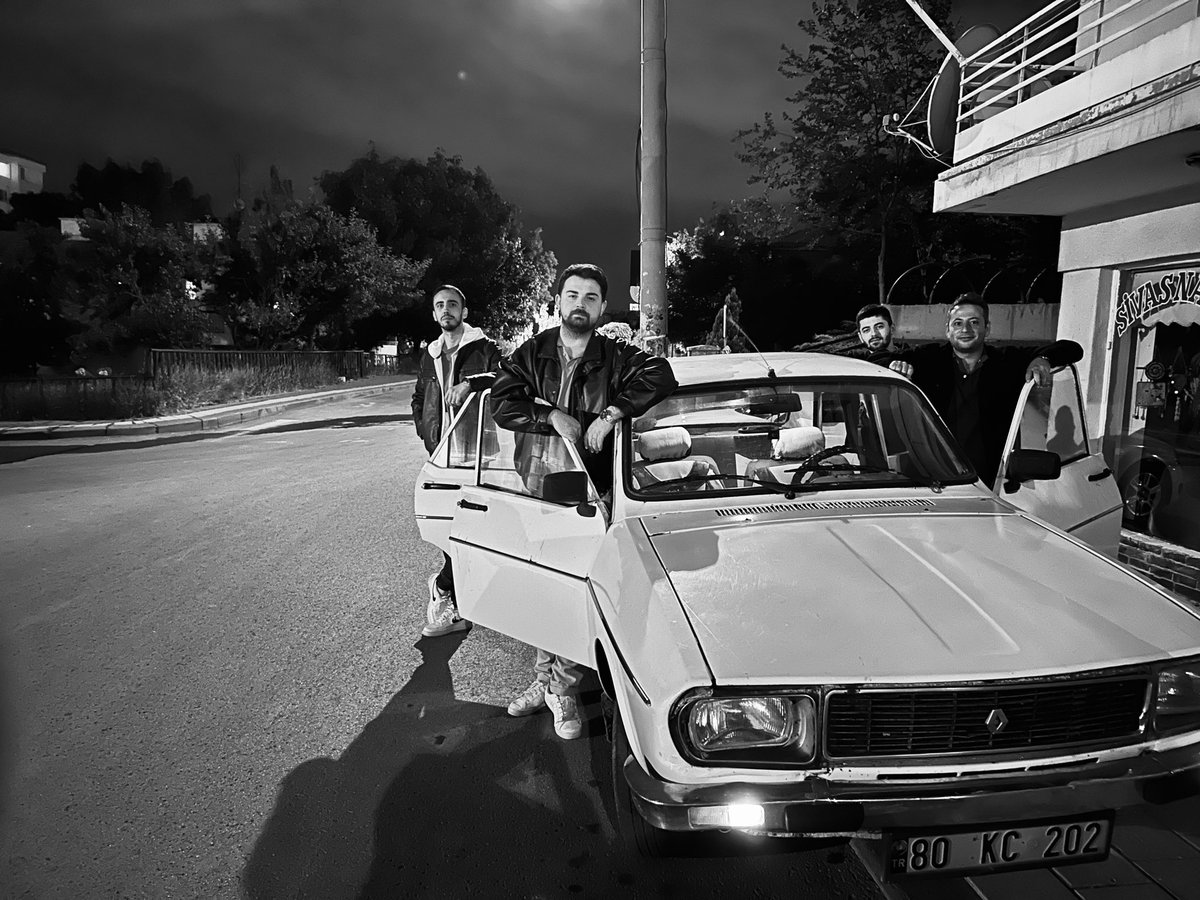 can (@ucharflican) on Twitter photo 