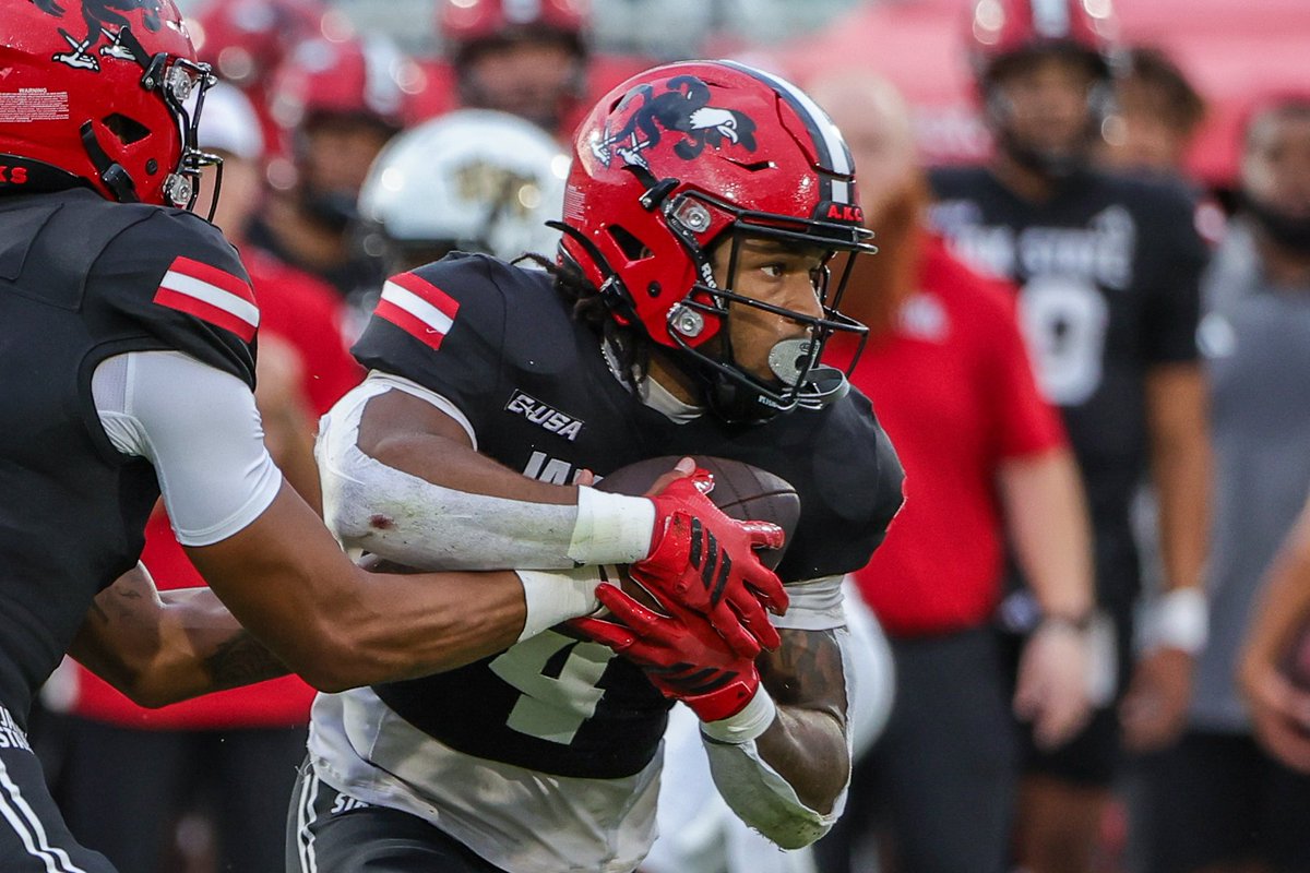 CamMellor's tweet image. Our @PFSNcollege highest-graded G5 RBs:

Cam Cook, Jax State: 83.5
Dontae McMillan, Eastern Michigan: 81.7
Lincoln Pare, Texas State: 81.1
Rashod Dubinion, App State: 80.8
Robert Henry Jr., UTSA: 80.0
Jo Silver, Delaware: 77.7
Jai&apos;Den Thomas, UNLV: 77.2
Tae Meadows, Troy: 77.0…