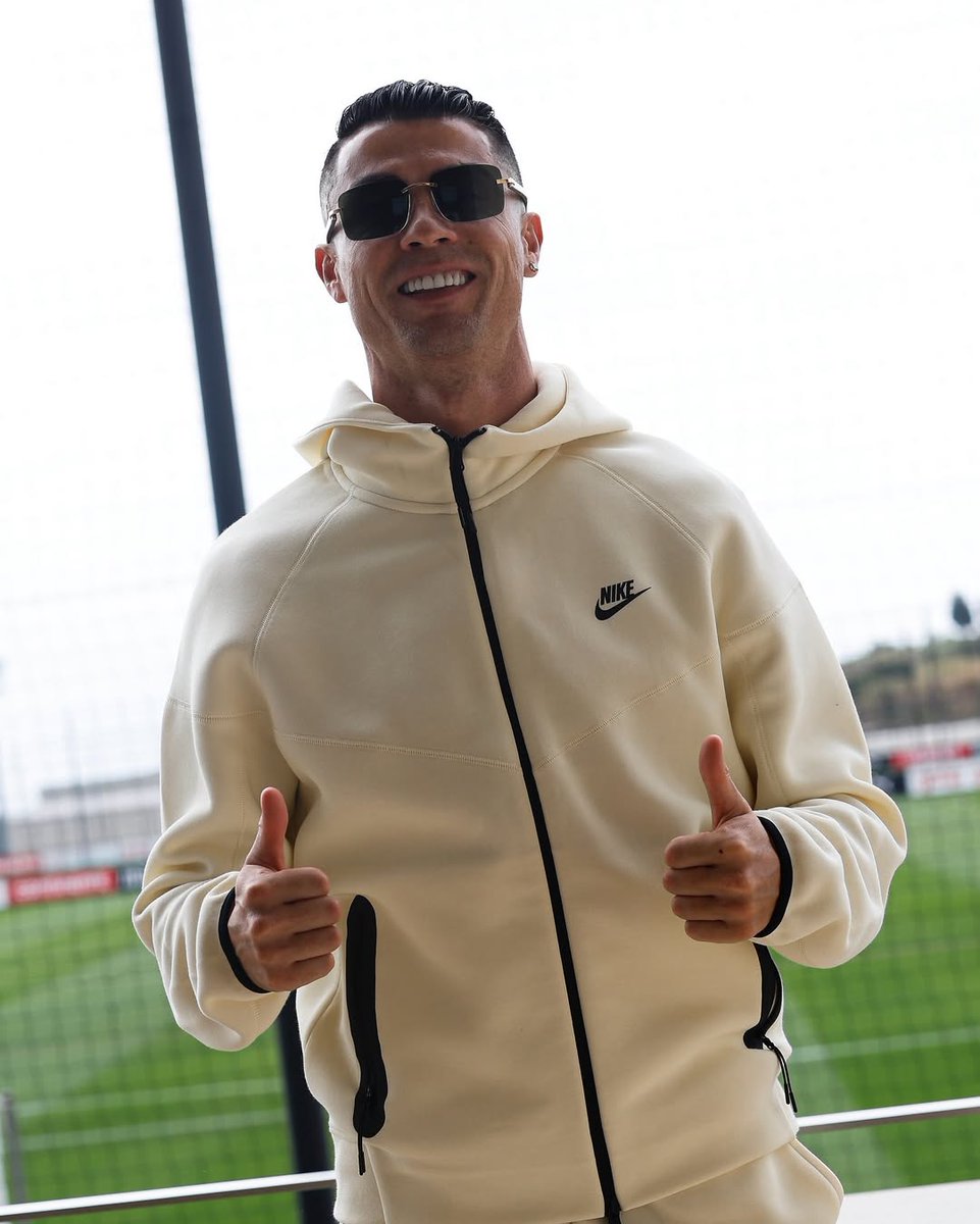 Guess who's back for Portugal national team duties? ⚽️😎

#football #Portugal #wcqualifiers #Ronaldo