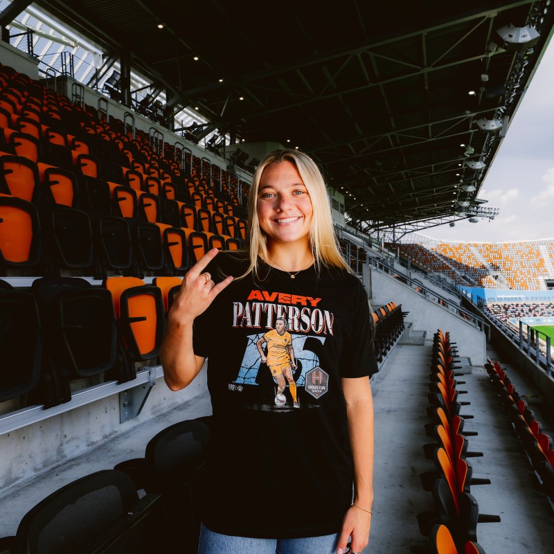 HoustonDash's tweet photo. New t-shirt drop 🗣️

Rep @averypatter_ with our new player tee exclusively available at our online shop. Order yours now 🤘