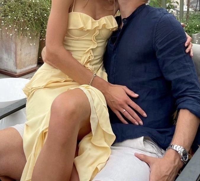 a man who loves me by sitting me on his knees