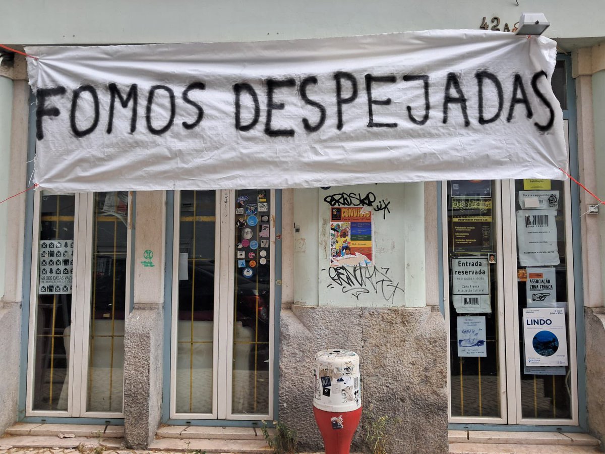 Podemos travar a Lisboa dos despejos, reverter a lei que tira o chão do que nos faz cidade. Esta manhã #CDU em solidariedade com a Zona Franca, pelas que resistem, saibam que contam connosco na luta. 
#continua