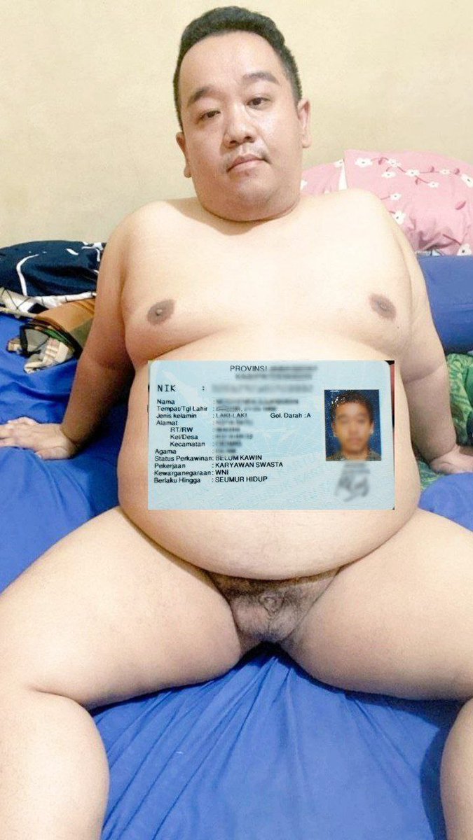 budakkontolisme's tweet photo. Tau dong dia siapa? 
Sumpah! Pada nggak tau?

Dia ini babi tolol yang doyan direndahin. Mau lagi sandingin sama anjing sekalipun masih lebih mulia anjing wkwk

#ekspos #naked https://t.co/cbjXkEKBmu