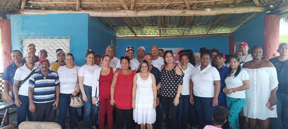 Hoy 6 de Octubre es un día muy especial para todos nosotros. Celebramos con orgullo y alegría el 26º aniversario de nuestra empresa.
¡Feliz 26º aniversario, equipo CIEGOPLAST! Que sigan los éxitos.
#Ciegoplast26Años
#26AñosDeÉxito
#SinPerderUnDía
 #LatirAvileño