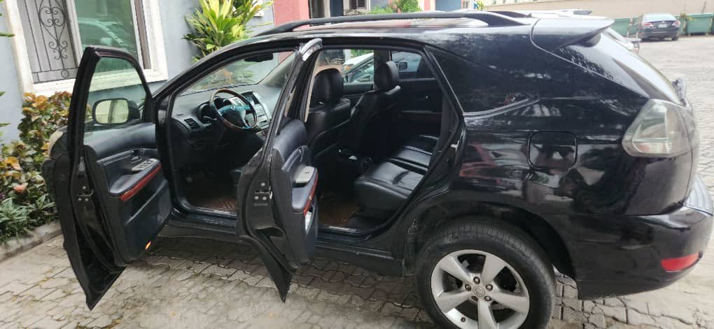 officialmoore7's tweet photo. Hey guys, a very close friend of mine is looking to sell off his RX350 2008 SUV. 

In good condition, Nigerian used, first owner in Nigeria for N9.5m 

Please reach out to George on 08149144580. 

Location: Ojota https://t.co/rasRc8P88f