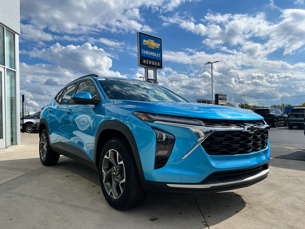 bergerchevy's tweet image. Looking to lease a new #vehicle? 🔎 Save at Berger #Chevy with our current #lease offers! Right now, you can lease this brand-new 2025 Chevy Trax LT for as little as $274 a month with a trade-in!* *See full offer details online.

bergerchevy.com/berger-lease-o…