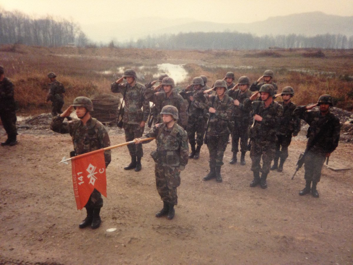 OakLeafDefense's tweet image. In 1996, the @NATO -led Implementation Force (#IFOR) was in its initla year of operation in #Bosnia and Herzegovina, implementing the #DaytonPeaceAgreement (approved in December 1995) by monitoring ceasefires, overseeing a separation zone, and assisting in the return of refugees.