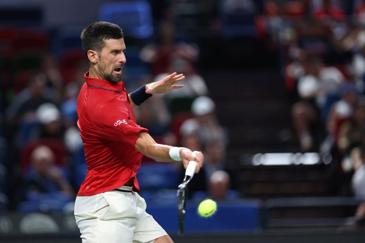 🌟🌟الأسطورة نوفاك جوكوفيتش يتأهل إلى ربع نهائي بطولة شنغهاي بعد فوزه الصعب ضد مونار بنتيجة (6-3 , 5-7 , 6-2). 🔥🔥