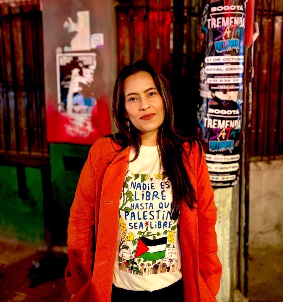 No podremos decir que no lo vimos, porque con dolor lo hemos presenciado en vivo y en directo.

Basta de genocidio, basta de terrorismo.

Condenamos la violencia de Israel y Estados Unidos, y también el terror de Hámas✊

#NiGenocidioNiTerrorismo #PalestinaLibreYSoberana