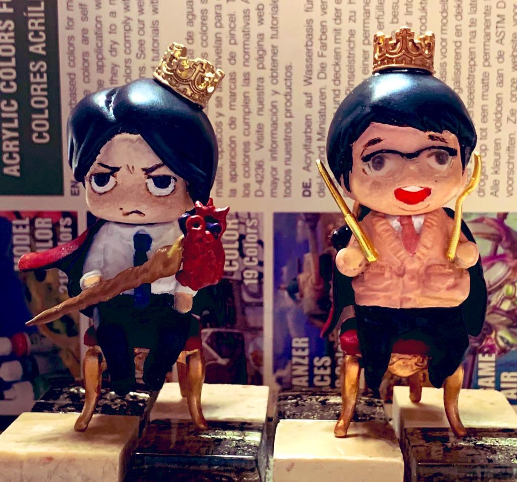 novitatheend's tweet image. 王様の椅子っぽいやつだよ。

いつか大好きな芸人さんが優勝した時にチャンピオンフィギュアをこしらえたいな、と思う私だよ。
叶えさせてくれたマヂラブには感謝、感謝だよ。※画像2枚目